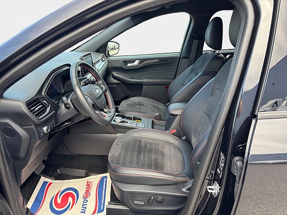 Ford Kuga 9 of 14