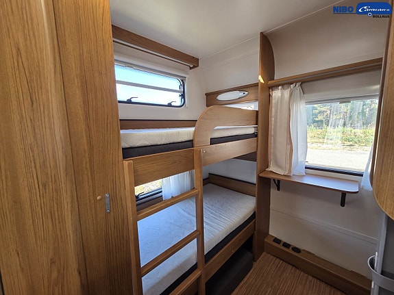 Knaus ROYALE 680 (Barnkammare) 15 of 21