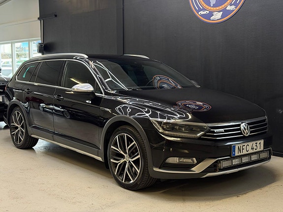 Volkswagen Passat Alltrack 3 of 23