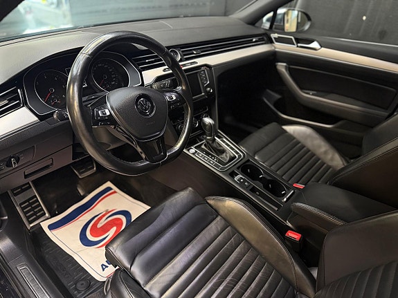 Volkswagen Passat Alltrack 7 of 23