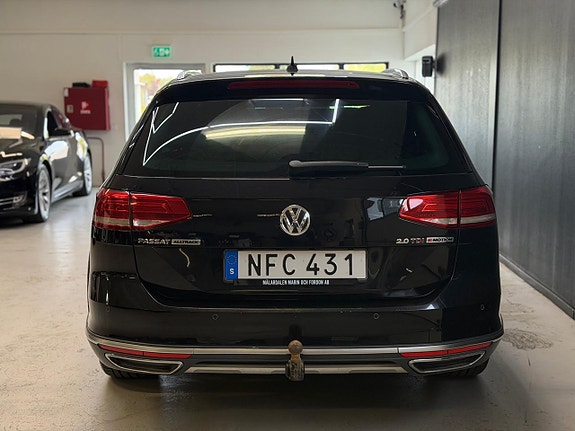 Volkswagen Passat Alltrack 22 of 23