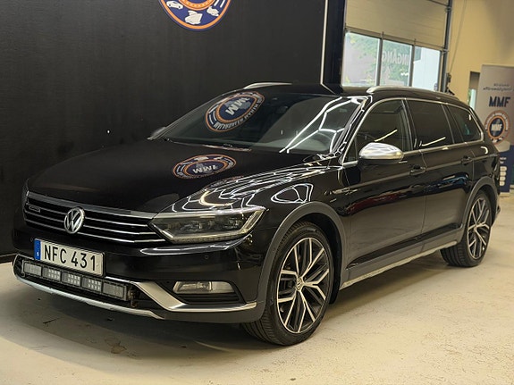 Volkswagen Passat Alltrack 5 of 23