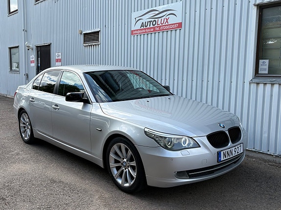 BMW 523i 4 of 16
