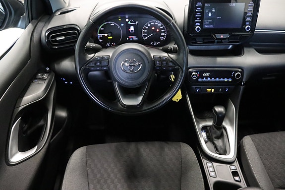 Toyota Yaris 11 of 25