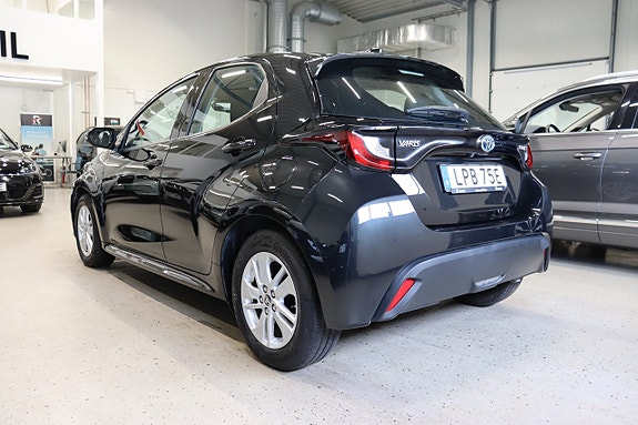 Toyota Yaris 4 of 25