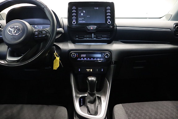 Toyota Yaris 13 of 25