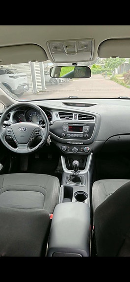 Kia Ceed 7 of 9