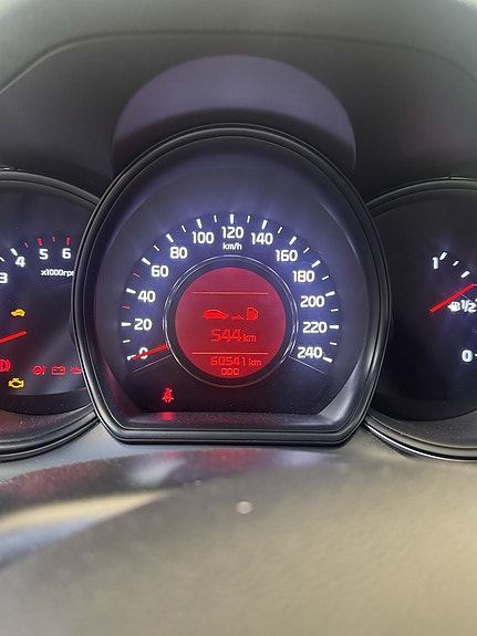Kia Ceed 8 of 9
