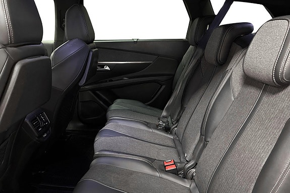 Peugeot 5008 17 of 28