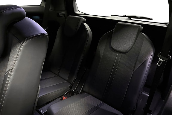 Peugeot 5008 18 of 28
