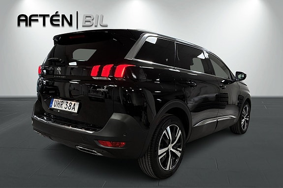 Peugeot 5008 7 of 28