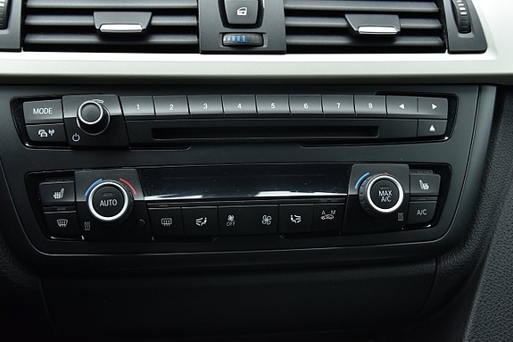BMW 320d 15 of 22