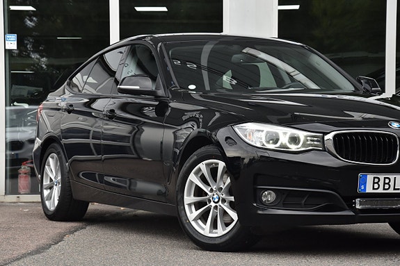 BMW 320d 3 of 22
