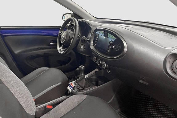 Toyota Aygo X 10 of 12