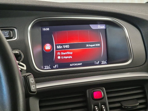 Volvo V40 Cross Country 17 of 21