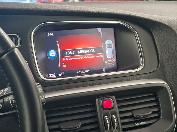 Volvo V40 Cross Country 19 of 21