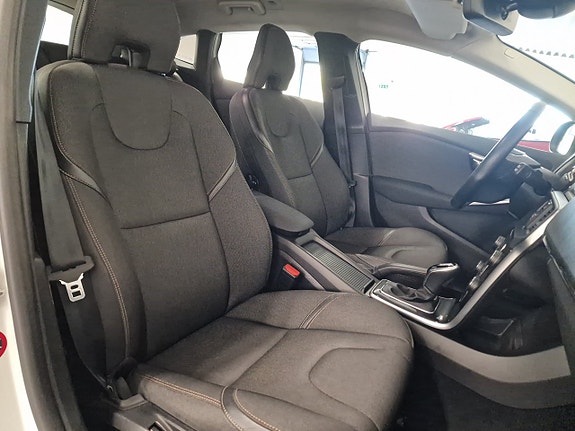 Volvo V40 Cross Country 20 of 21