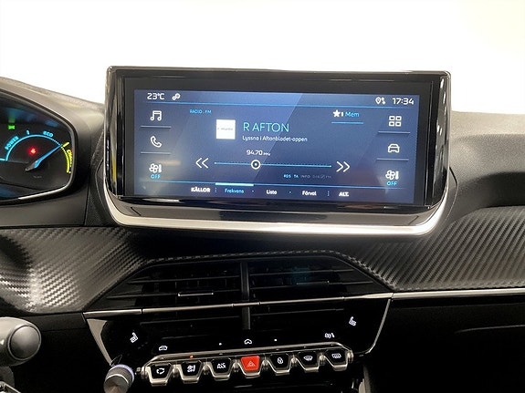 Peugeot 208 10 of 16