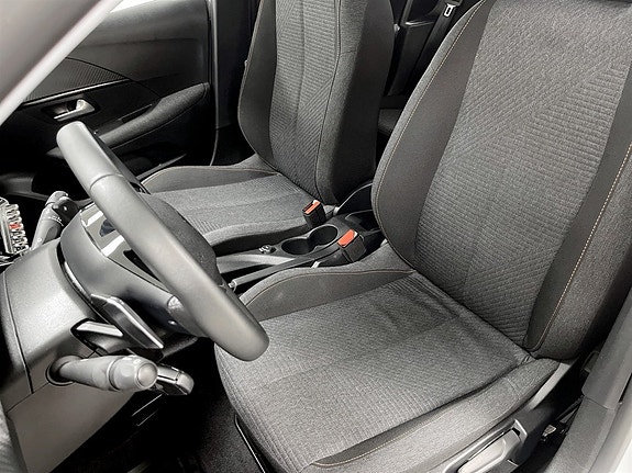 Peugeot 208 4 of 16