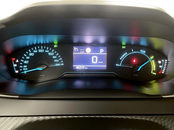 Peugeot 208 8 of 16