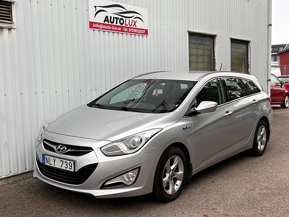 Hyundai i40 2 of 16