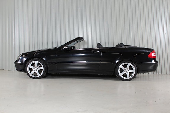 Mercedes-Benz CLK240 2 of 15