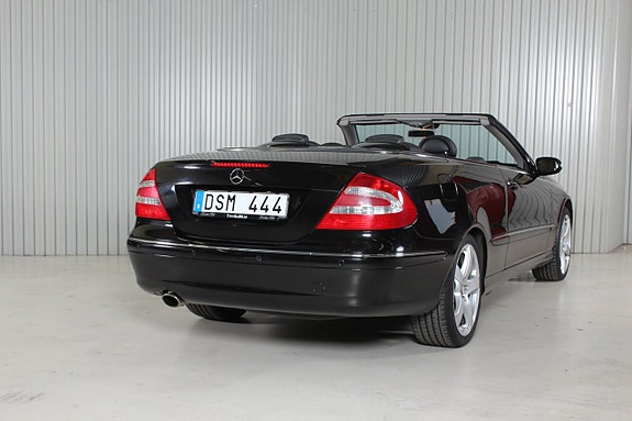 Mercedes-Benz CLK240 9 of 15