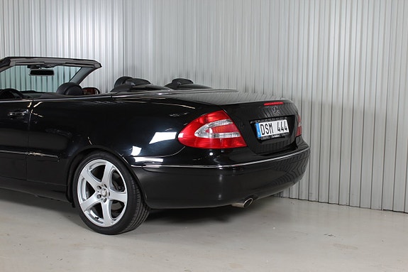 Mercedes-Benz CLK240 5 of 15