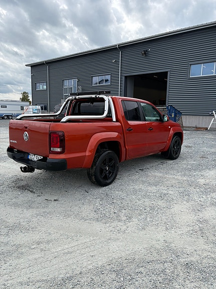 Volkswagen Amarok 2 of 4