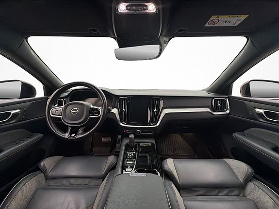 Volvo V60 14 of 30