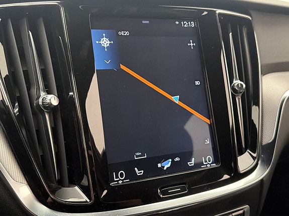 Volvo V60 22 of 30