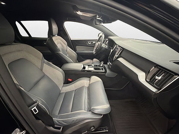Volvo V60 16 of 30