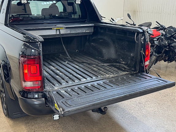 Volkswagen Amarok 8 of 26