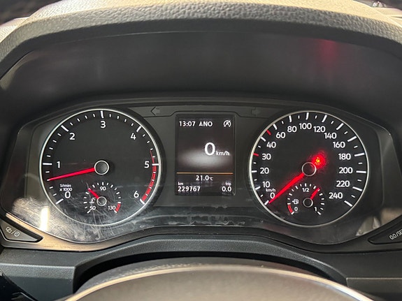 Volkswagen Amarok 26 of 26