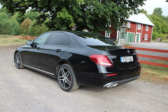 Mercedes-Benz E300 e 5 of 8