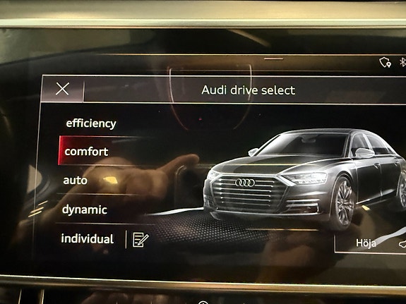 Audi A8 21 of 30
