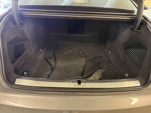 Audi A8 30 of 30