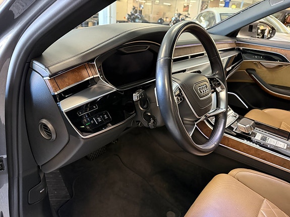 Audi A8 17 of 30