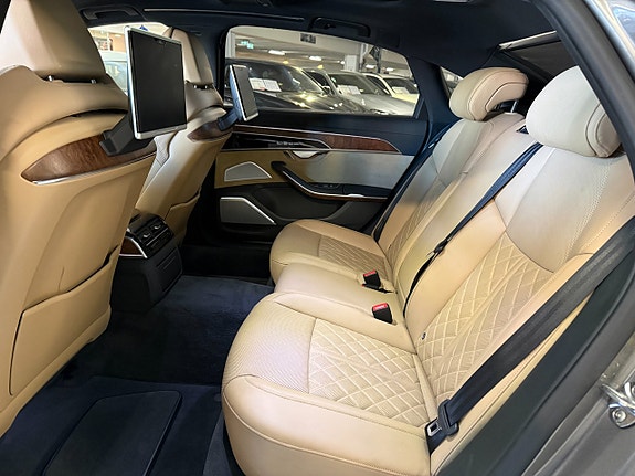Audi A8 12 of 30