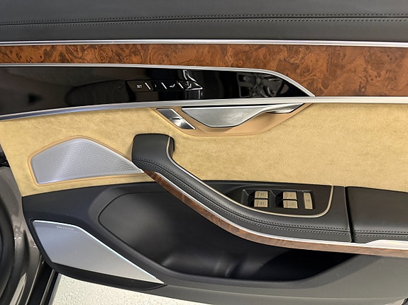 Audi A8 28 of 30