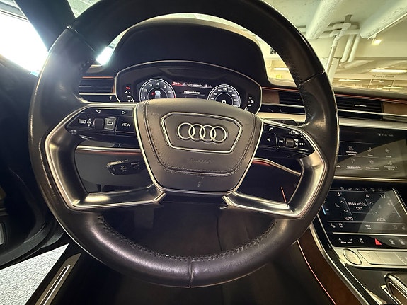 Audi A8 13 of 30