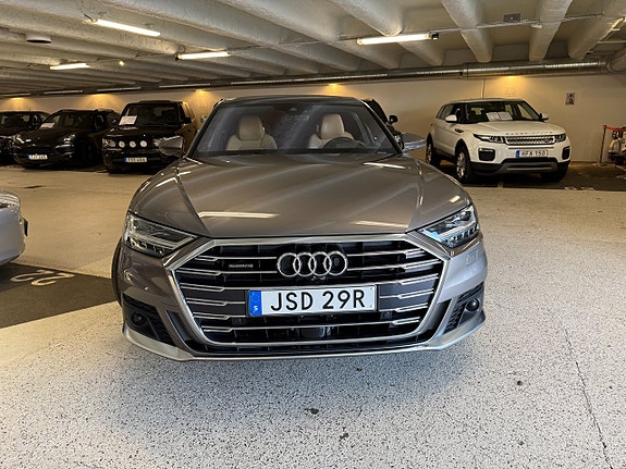 Audi A8 7 of 30