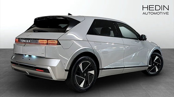 Hyundai Ioniq 5 2 of 10
