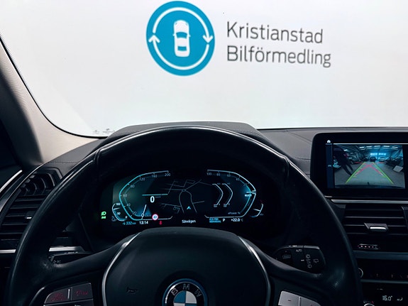 BMW iX3 9 of 10