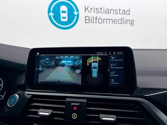 BMW iX3 10 of 10