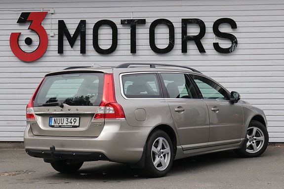 Volvo V70 5 of 21