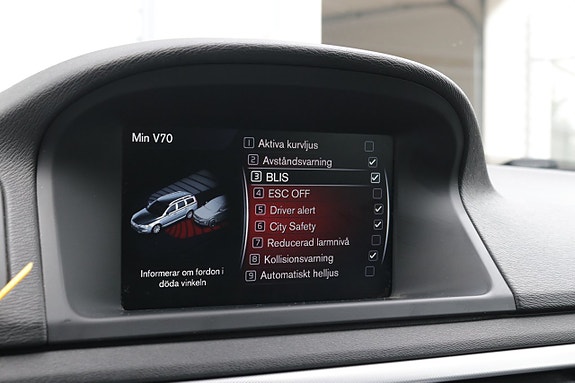 Volvo V70 12 of 21
