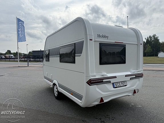 Hobby 390 SF ONTOUR 2 of 8