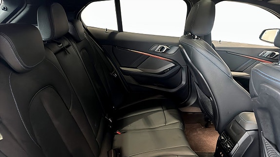 BMW 118d 5 of 9