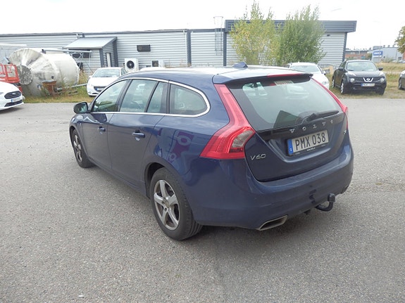 Volvo V60 3 of 6